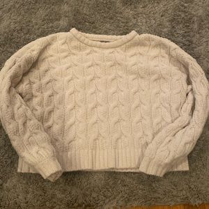 Moon&Madison cream sweater size small